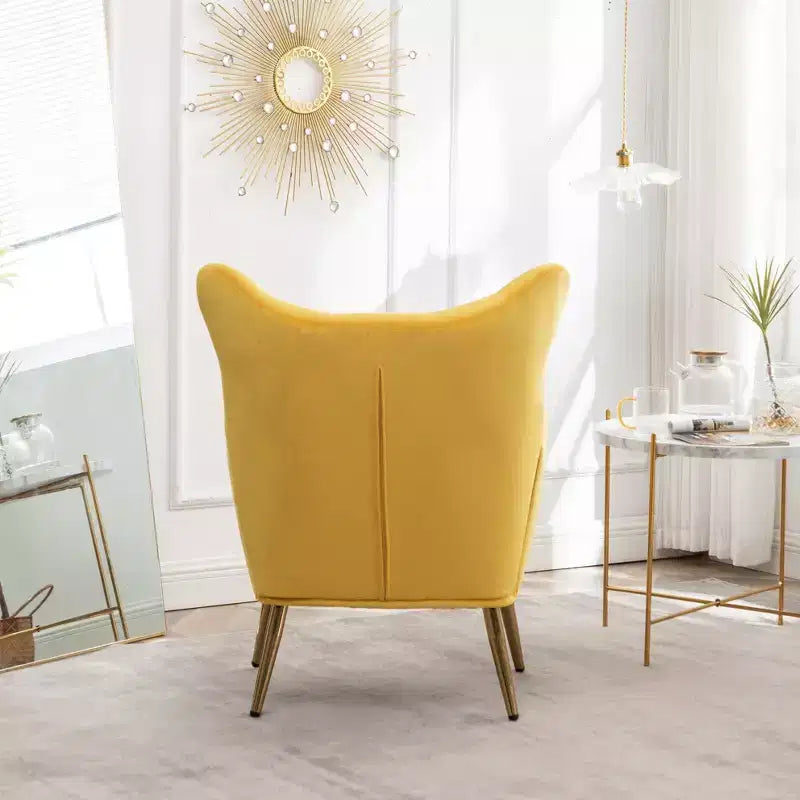 Fauteuil d'appoint à dossier haut capitonné en velours - Jaune, pieds en métal doré