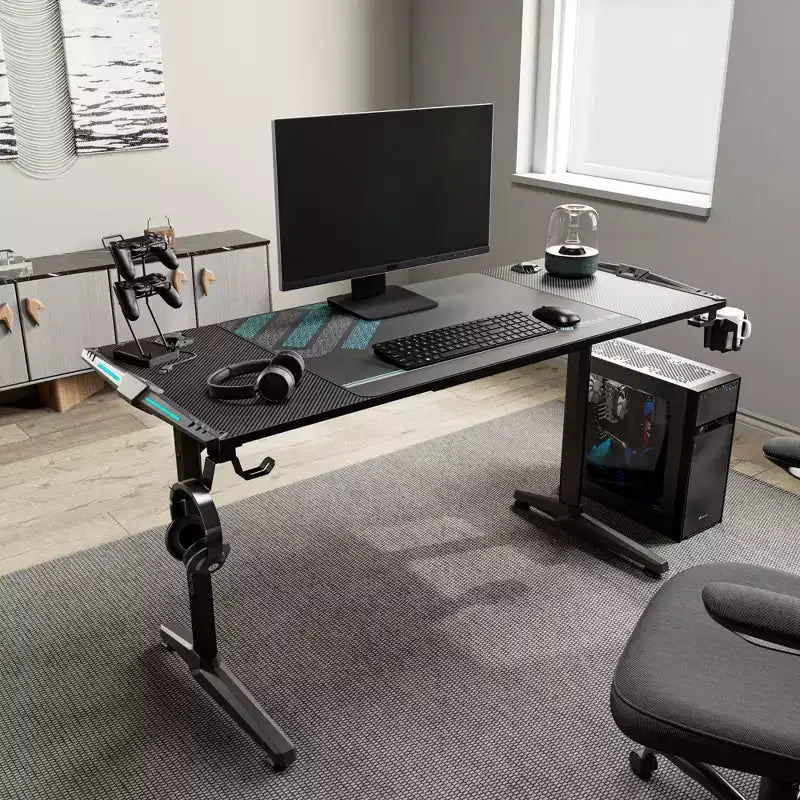 Bureau de jeu 58" avec éclairage RVB et accessoires intégrés - Noir