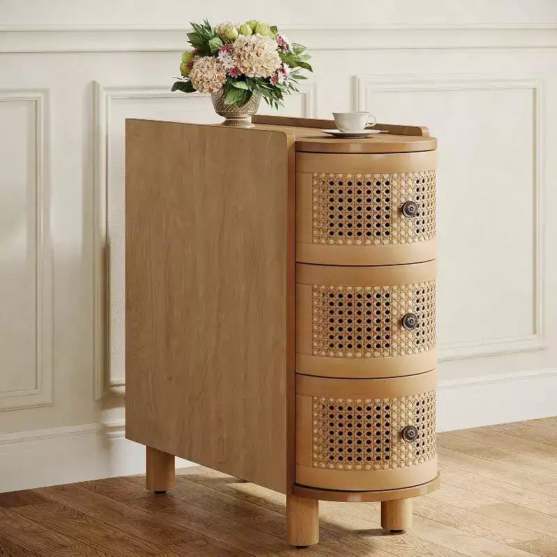 Table d'appoint en bois massif avec 3 tiroirs en rotin et poignées estampées - Aucun assemblage requis