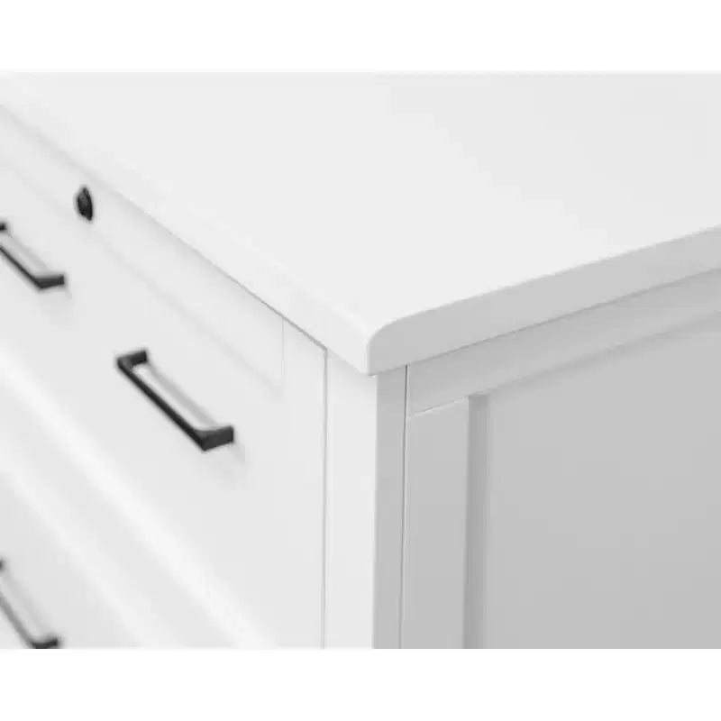 Classeur latéral moderne en bois - blanc, portes de style Shaker, panneaux à lattes, blocs multiprises intégrés